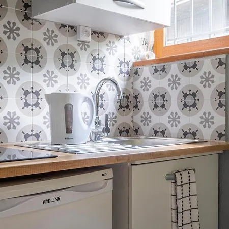 Sapi Happy Sunny Flat With A Garden Apartment